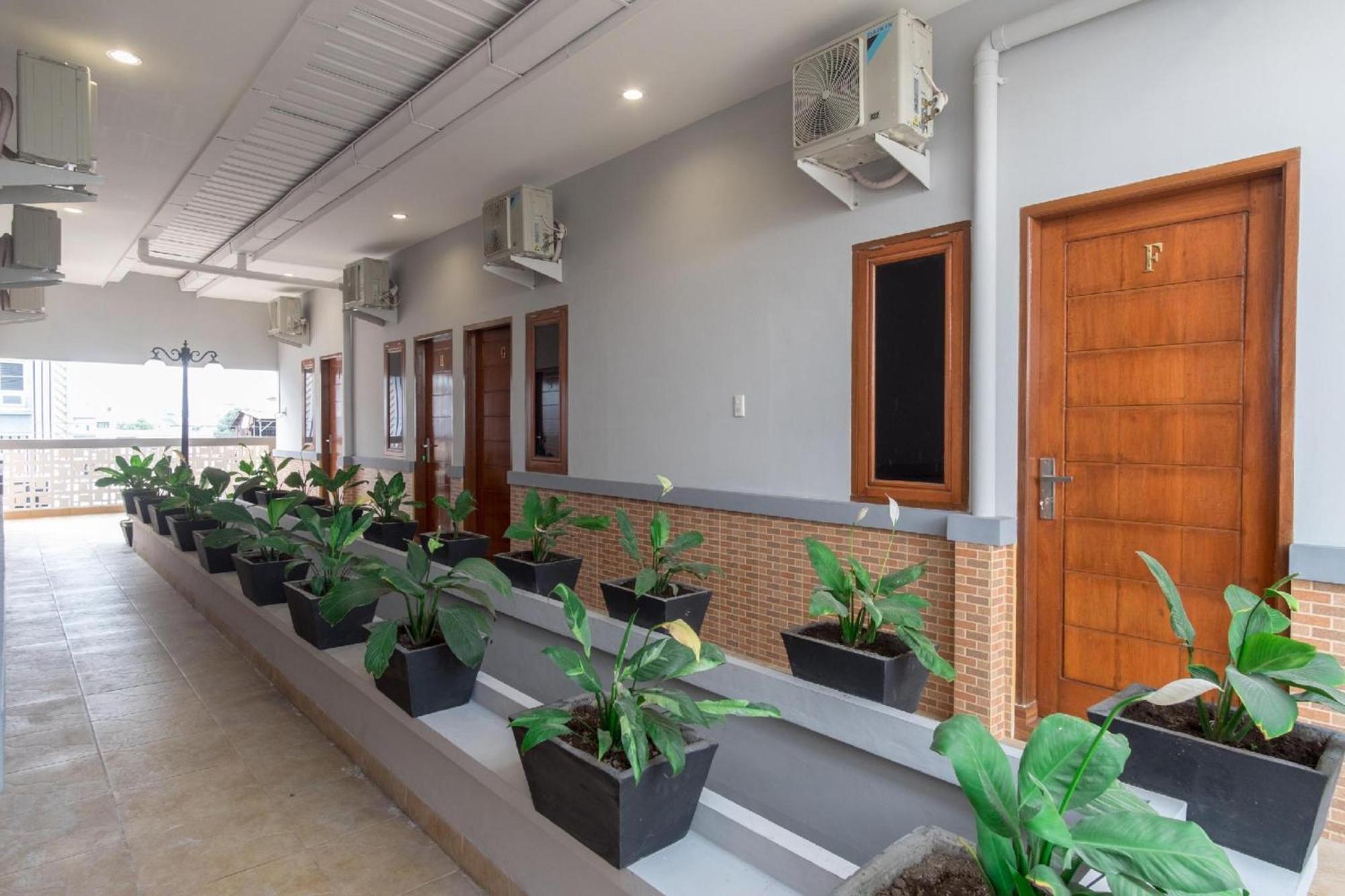 Super Oyo 456 Aljadid Guest House Medan Esterno foto