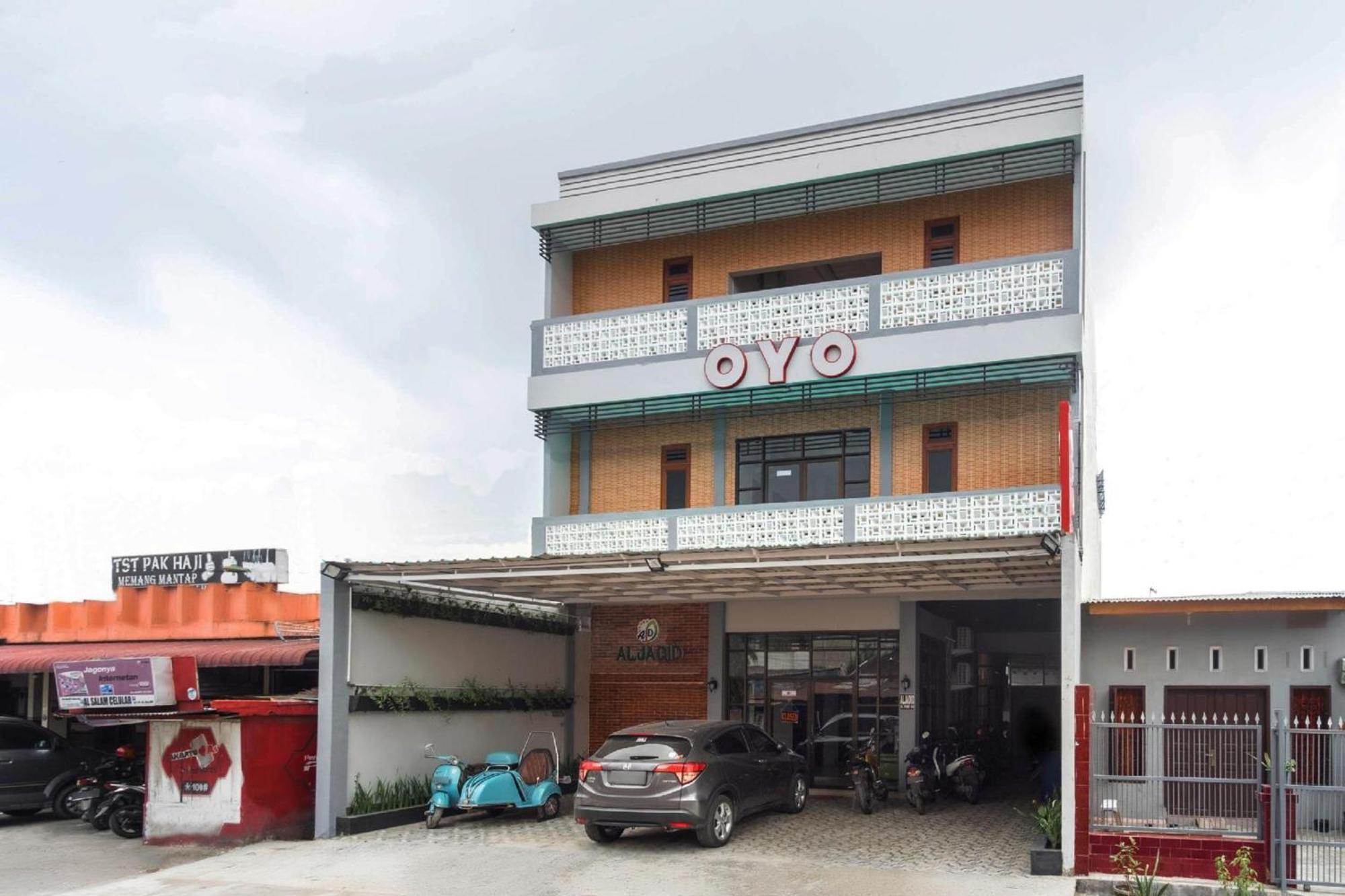 Super Oyo 456 Aljadid Guest House Medan Esterno foto